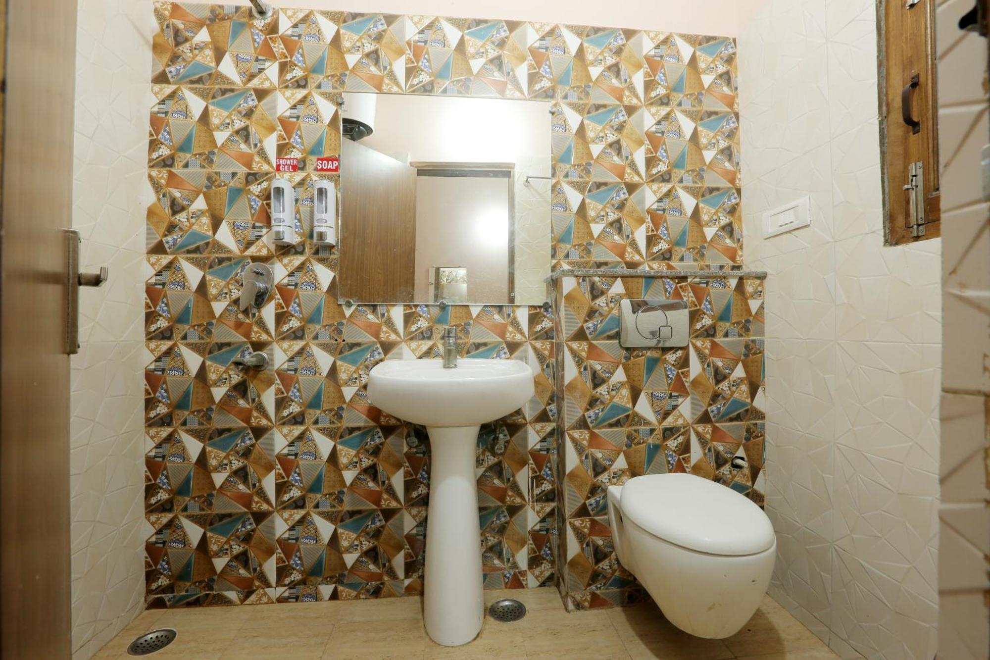 Hotel Ginger Palace - Corporate Hotel Noida Sector 62 Εξωτερικό φωτογραφία