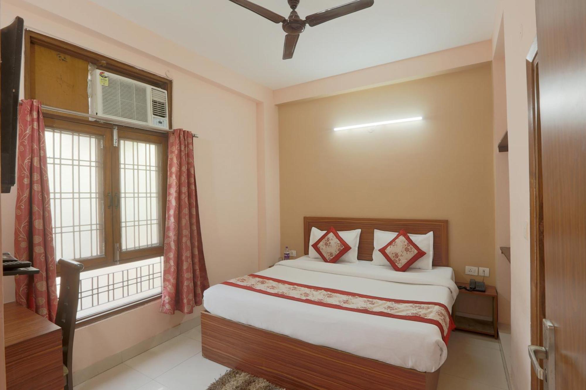Hotel Ginger Palace - Corporate Hotel Noida Sector 62 Εξωτερικό φωτογραφία