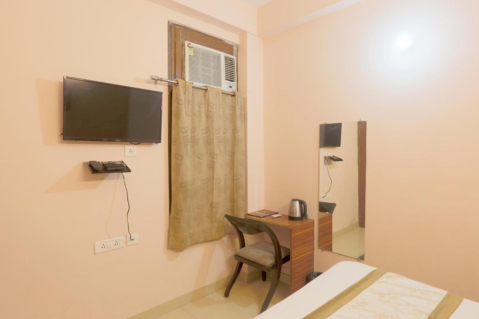 Hotel Ginger Palace - Corporate Hotel Noida Sector 62 Εξωτερικό φωτογραφία