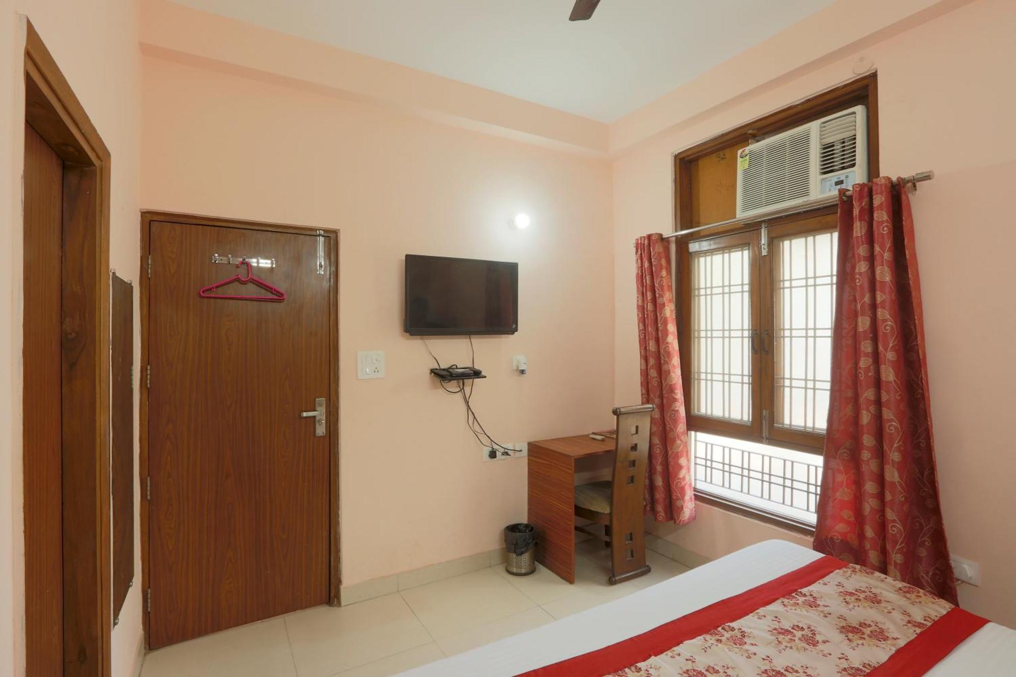 Hotel Ginger Palace - Corporate Hotel Noida Sector 62 Εξωτερικό φωτογραφία