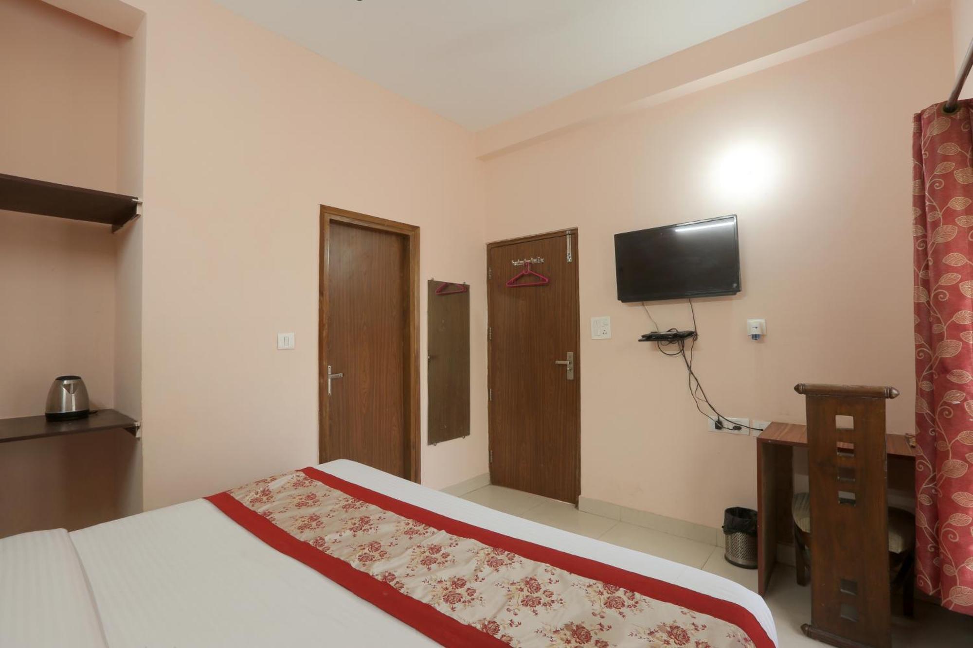 Hotel Ginger Palace - Corporate Hotel Noida Sector 62 Εξωτερικό φωτογραφία